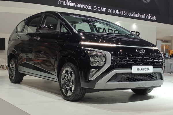 ราคา 2023 Hyundai Stargazer เริ่มต้น 769,000 - 909,000 บาท มี 4 รุ่นย่อย ขายโดยบริษัทแม่มาเอง