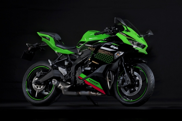 Kawasaki Ninja ZX-4R กับกระแสข่าวลือที่แพร่กระจายไปทั่วโลกอย่างต่อเนื่อง!