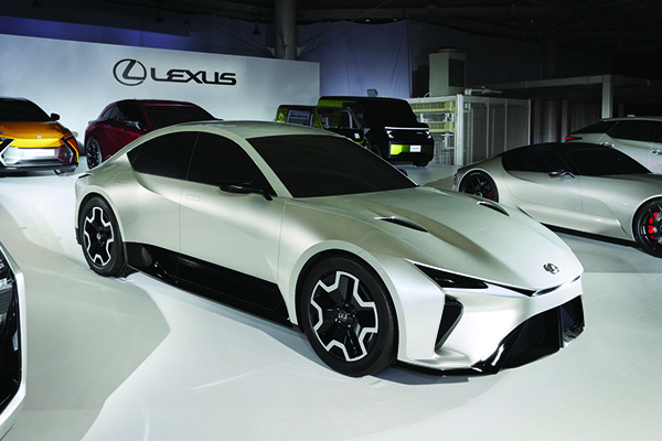 Lexus เผยโฉมรถซีดานไฟฟ้า หวังฆ่า Tesla คาดว่าเป็นคู่แข่ง Porsche Taycan
