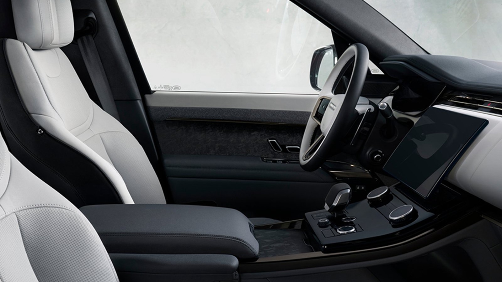 Interior Image 11