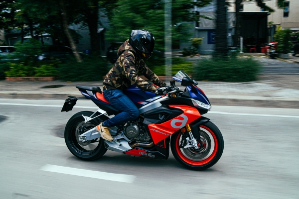 ลองขี่ Aprilia RS 660 สปอร์ตไบค์พิกัดกลางที่ดีที่สุดในตลาดเมืองไทยตอนนี้!