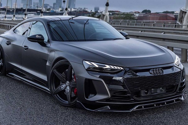 Audi RS e-Tron GT แต่งดำดุรอบคันจากค่าย Maxton Design แบบนนี้มีคันเดียวในโลก