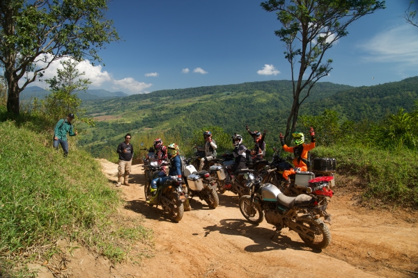 รีวิว Royal Enfield Himalayan 450 & Himalayan ลุยผาตัดหน้าฝนจะไหวไหม!!!