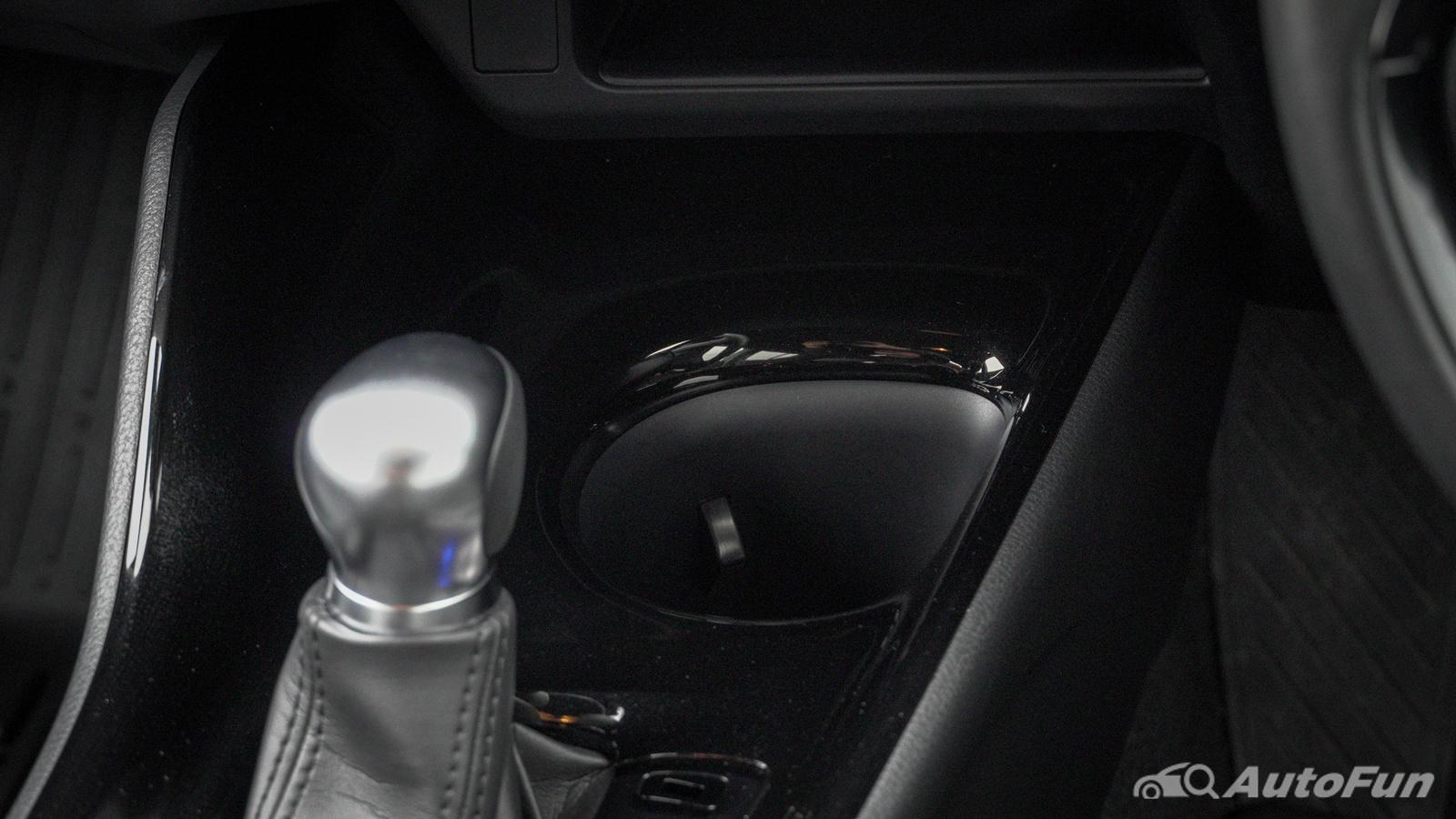 Interior Image 41