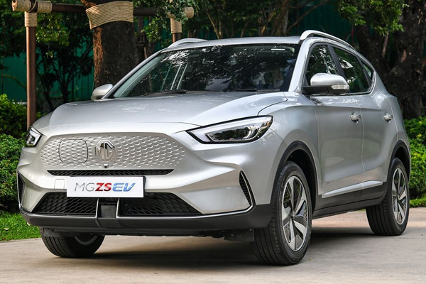 สื่อนอกรายงานแบตเตอรี่ MG ZS EV ต้นเหตุไฟไหม้วอดที่จอดรถ
