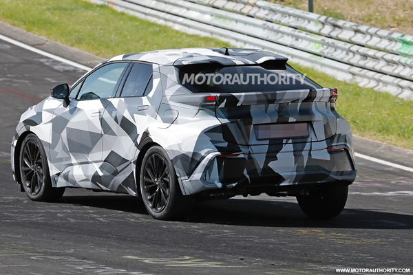 สปายช็อต 2024 Toyota C-HR หน้าตาดุดัน คาดมาพร้อมเครื่องยนต์หลากหลาย