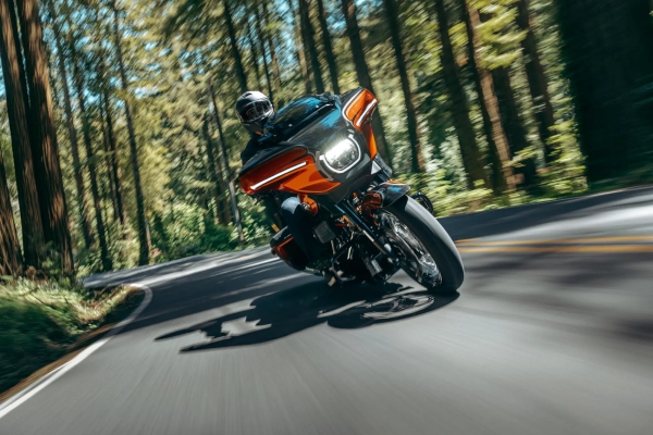 Harley-Davidson CVO Road Glide และ CVO Street Glide ปี 2023 เผยสเปคจัดเต็ม!